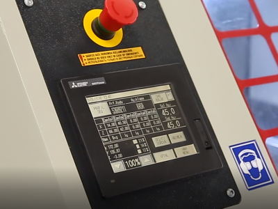 HJ 3010 Servo mašina za sečenje zaptivki PVC profila